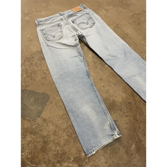 Levi's Light Wash Slim Straight Jeans - Picture 11 of 16